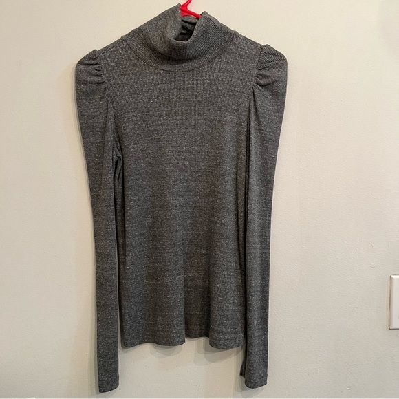 AMO Puff Sleeve Top - Picture 1 of 6